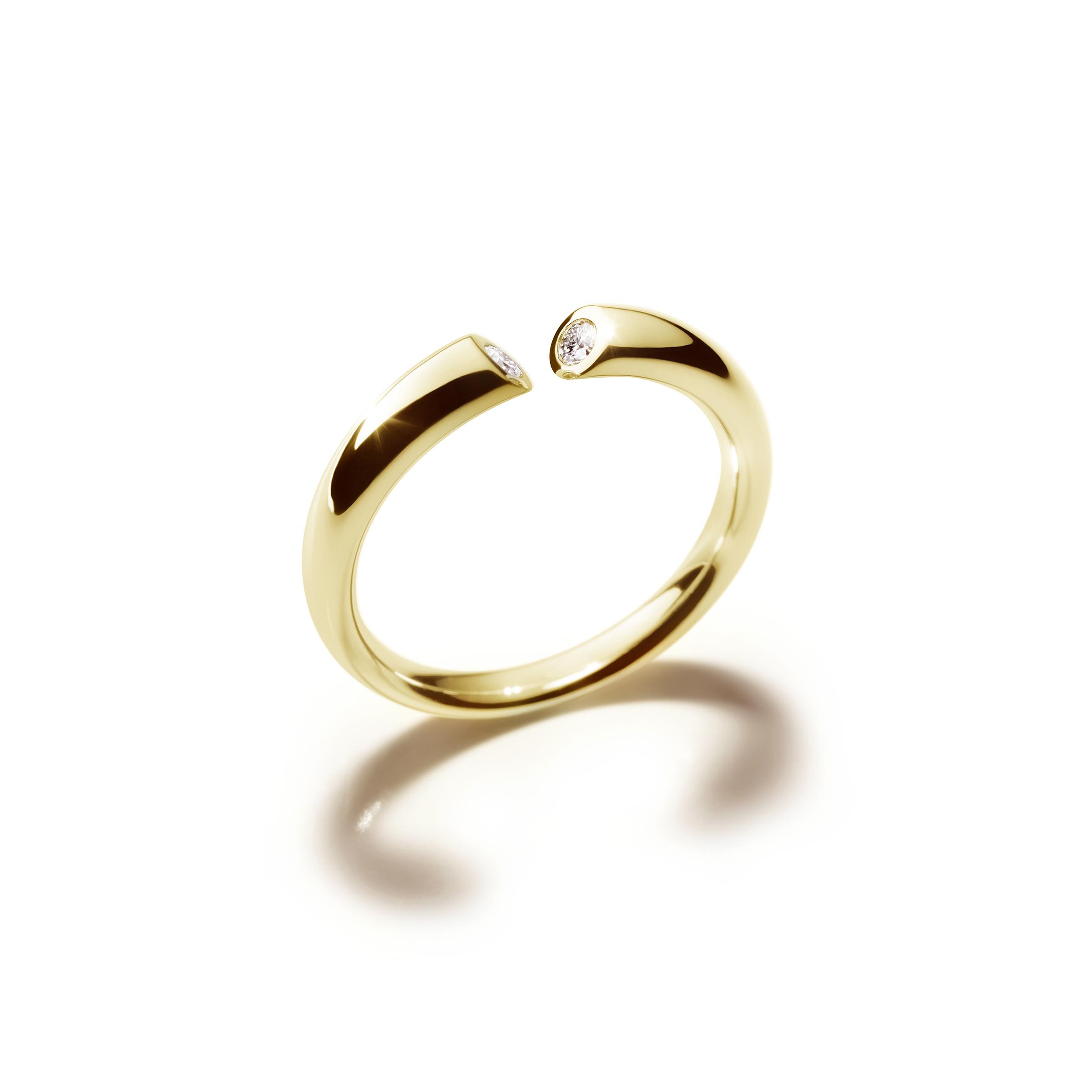 een 18 krt geelgouden ring van Charlotte model Dialog met 2 diamanten briljant geslepen totaal 0.08 crt TW SI.