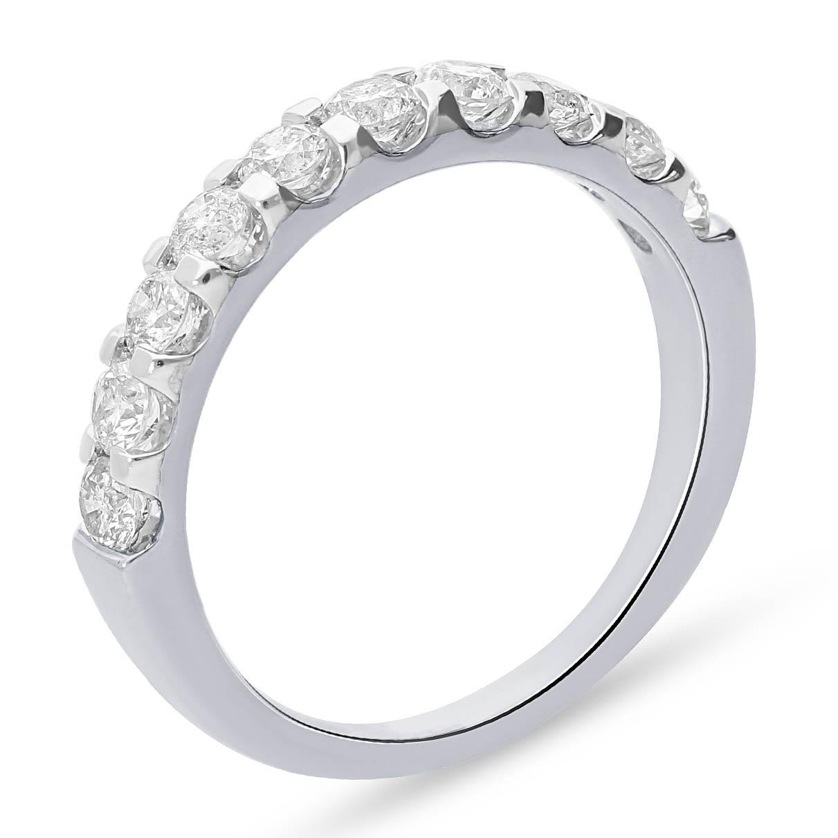 een 14 krt witgouden ring met 10 diamant stenen briljant geslepen totaal 0.80 Crt SI P