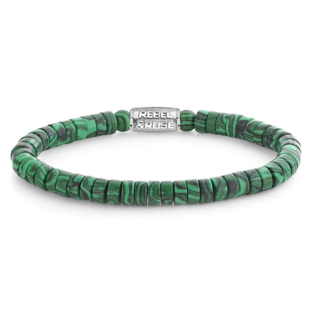 Deze armband is van het merk Rebel & Rose. Het is een unisexsieraad. De armband is groen van kleur.