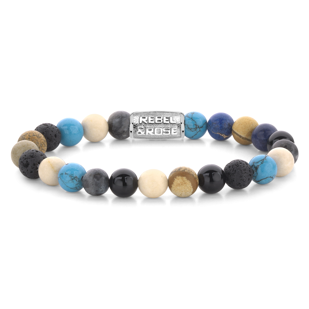 Deze armband is van het merk Rebel & Rose. Het is een herensieraad. De armband is  van kleur.