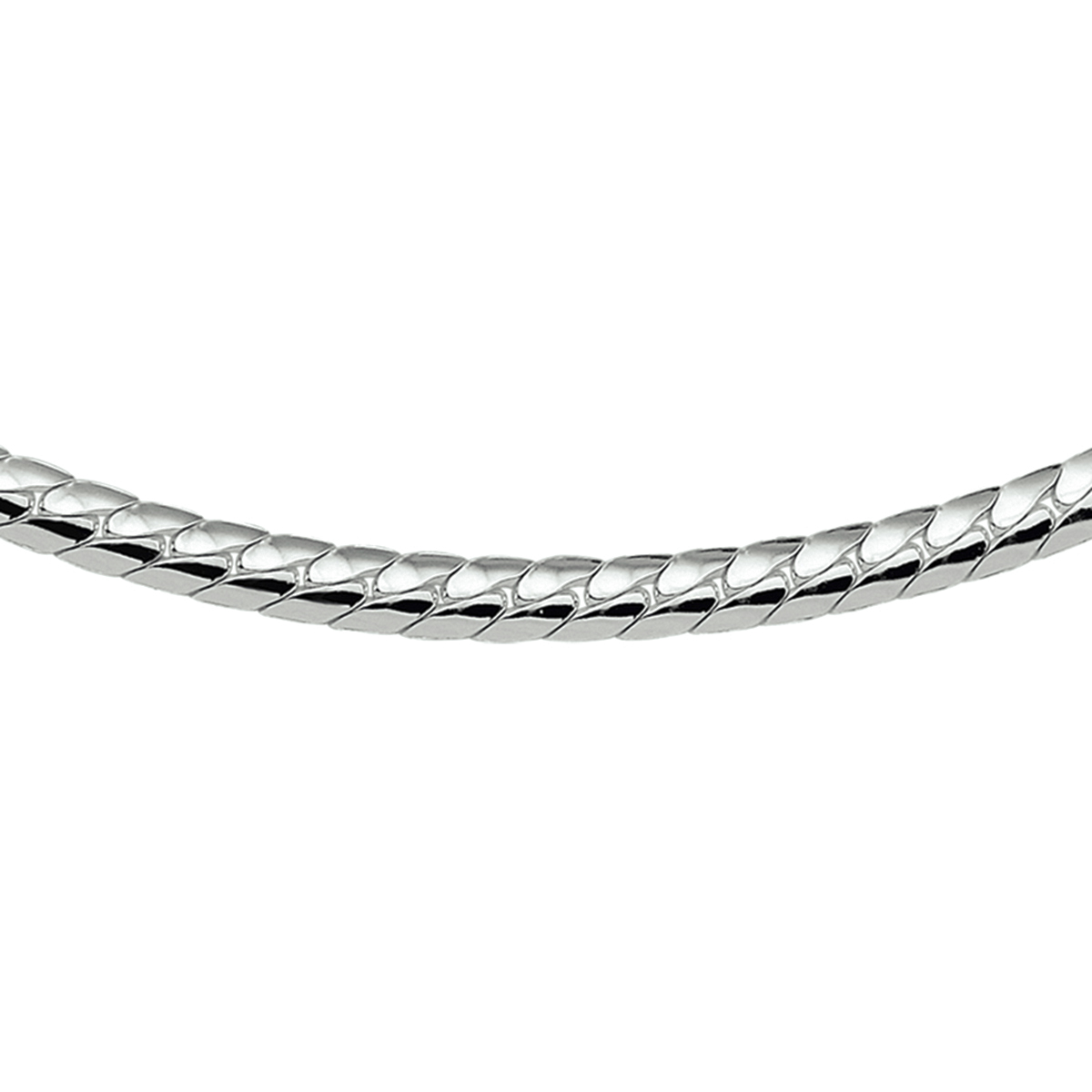 Beschrijving: Zilveren collier met gourmet schakel. 
Uniekenummer serie: 27373
Verpakt per: 1
Doelgroep: unisex
Breedte: 4.5 mm
Langste lengte: 45 mm