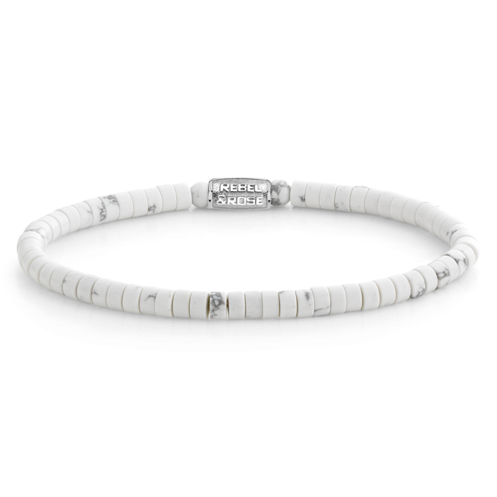 Deze armband is van het merk Rebel & Rose van witte Howlite