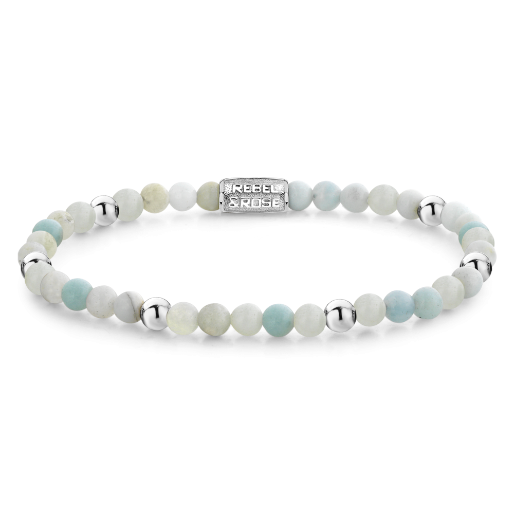 Deze armband is van het merk Rebel & Rose. Het is een damessieraad. De armband is  van kleur.