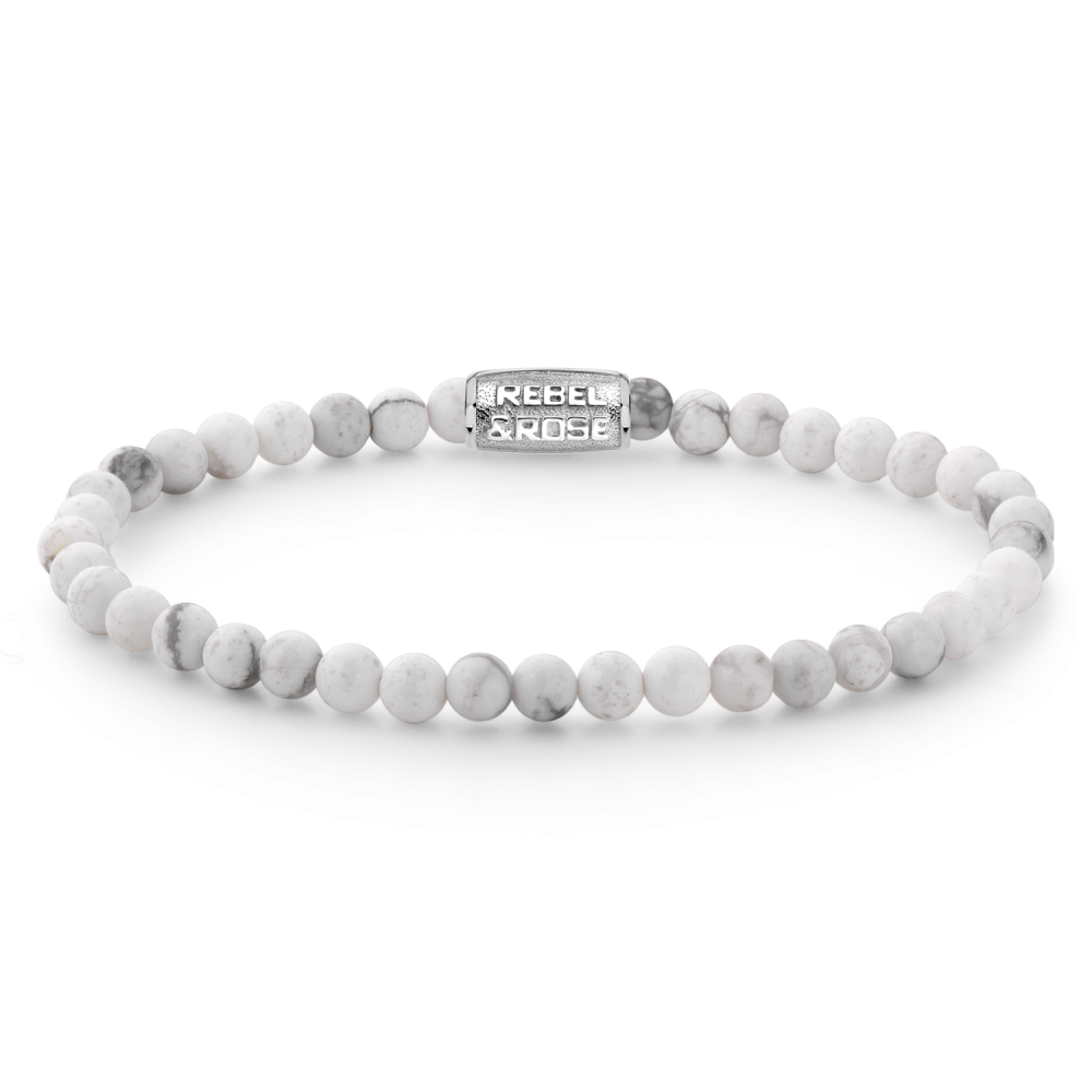 Deze armband is van het merk Rebel & Rose. Het is een unisexsieraad. De armband is wit van kleur.