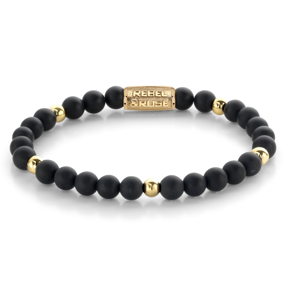 Deze armband is van het merk Rebel & Rose. Het is een damessieraad. De armband is goud van kleur.