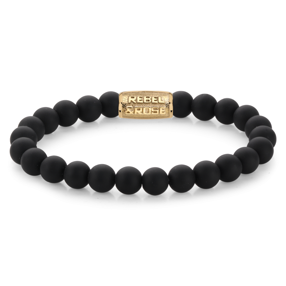 Edelstenen bead armband, handgemaakt van 8mm mat zwarte Onyx stenen met een 18 karaat geelgoud vergulde sluiting. Het Rebel & Rose sieraad is makkelijk te combineren met andere zilveren, leren of kralenarmbanden.
Maat M: 17,5 cm
Referentie: RR-80085-G-M