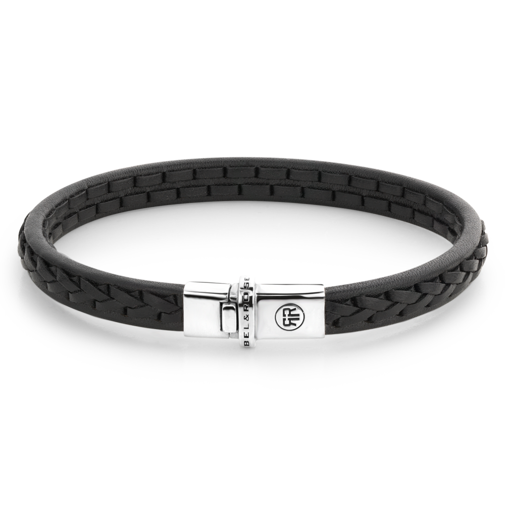 Dit is een unisexarmband van het merk Rebel & Rose. De kleur van dit sieraad is: zwart. De maat van dit sieraad is S (16,5 cm).