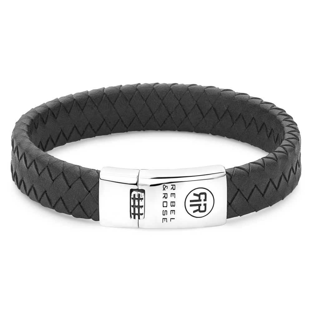 Leren armband van het merk Rebel & Rose. De armband is handmade op Bali met de mooiste leer-soorten en een Sterling Zilveren sluiting (925).