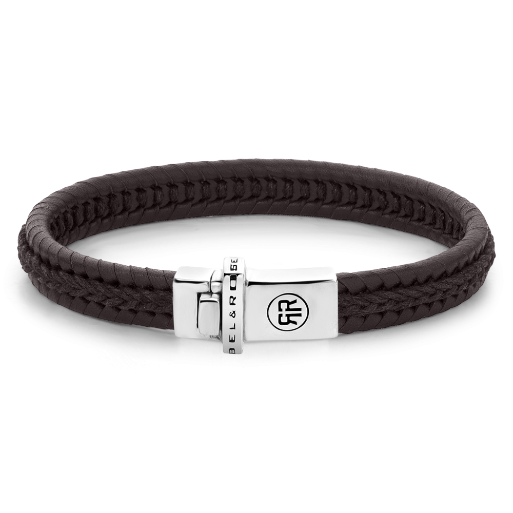 Deze armband is van het merk Rebel & Rose. Het is een herensieraad. De armband is bruin van kleur.