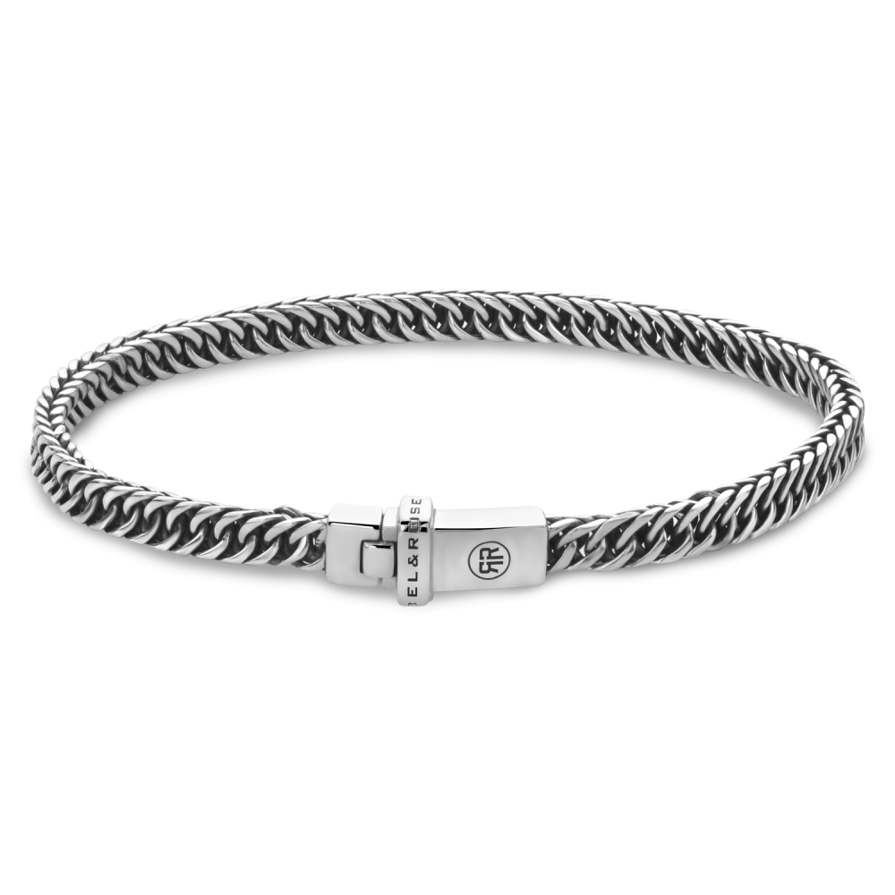 Dit is een armband van het merk Rebel & Rose