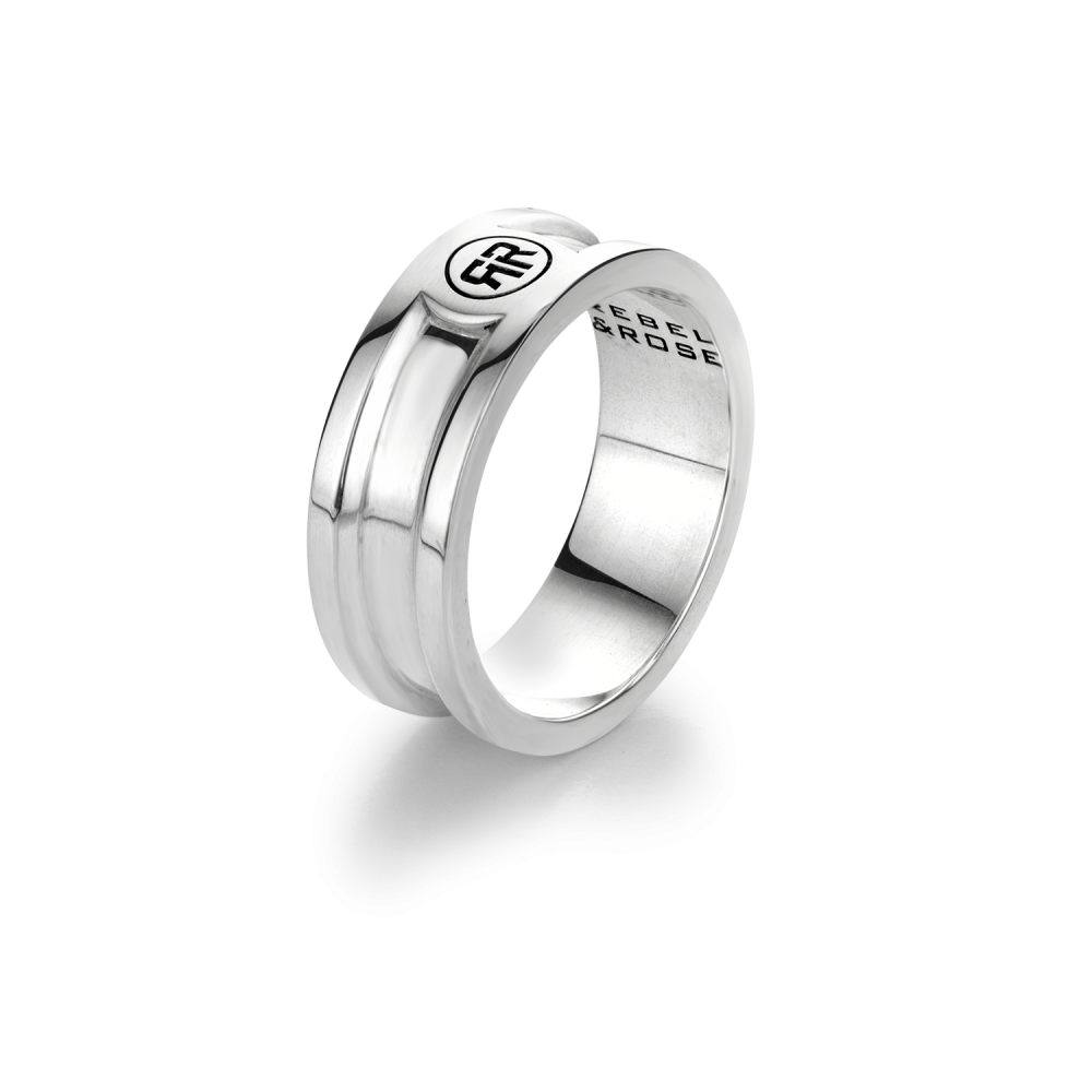 Dit is een herenring van het merk Rebel & Rose. De kleur van dit sieraad is: zilver. De maat van dit sieraad is 63 (sz.20).