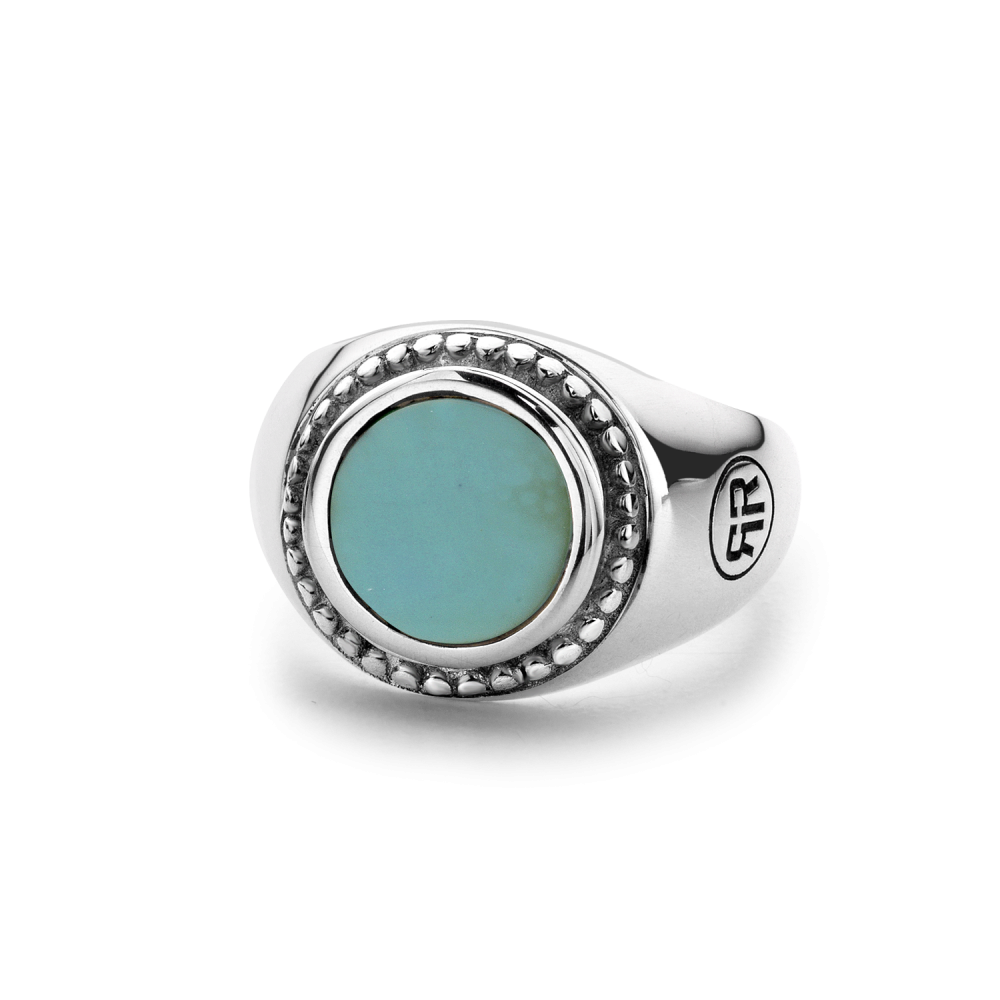 Deze ring is van het merk Rebel & Rose. Het is een damessieraad. De ring is blauw van kleur.