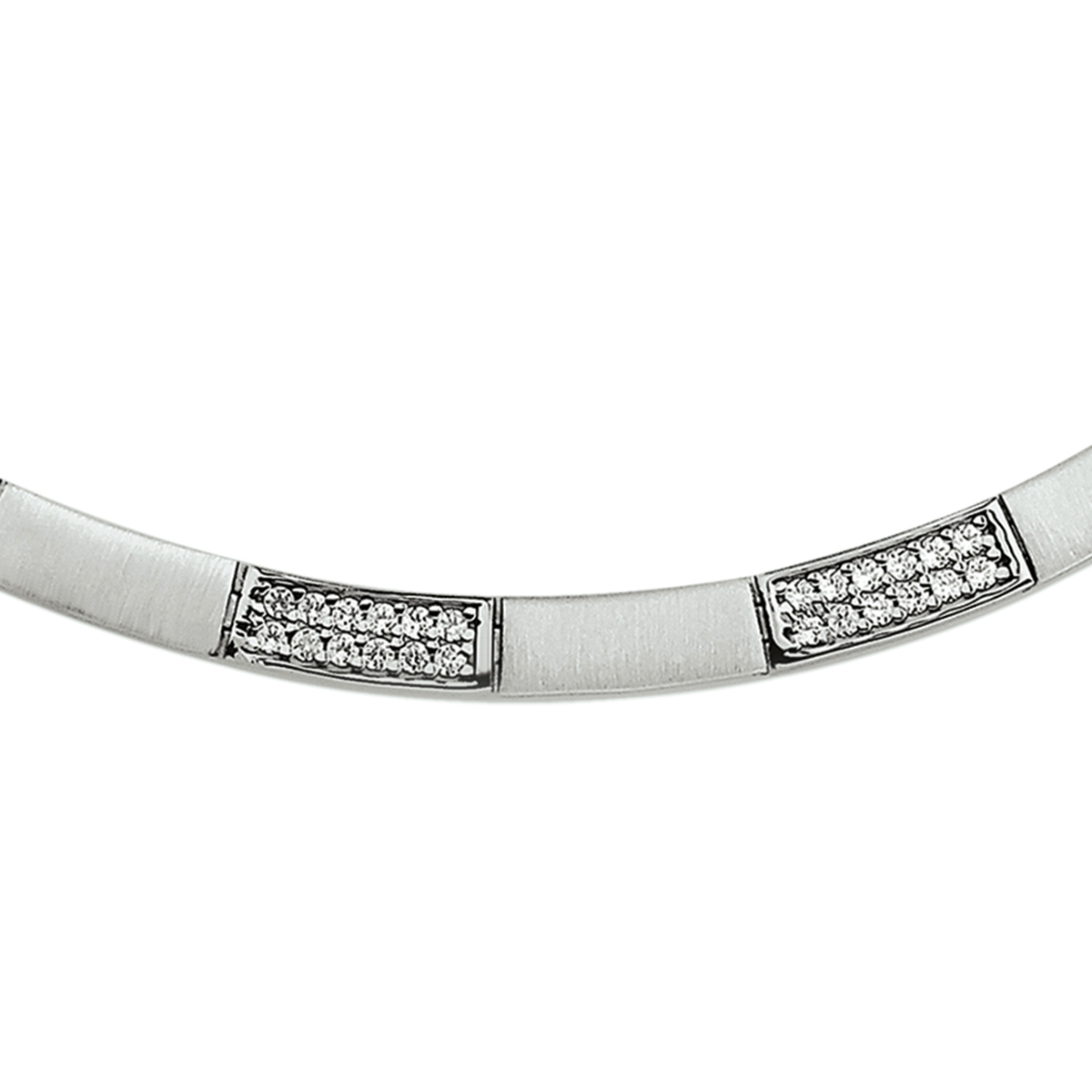 Beschrijving: Gerhodineerd zilveren collier met zirkonia en een poli/matte afwerking. 
Verpakt per: 1
Doelgroep: dames
Breedte: 5.5 mm
Langste lengte: 43 mm
Zetting: pave