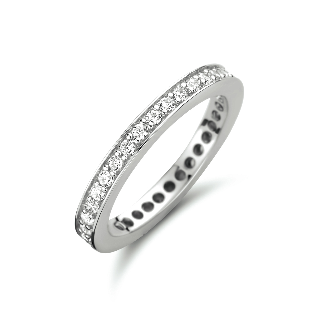 Zilver gerhodineerde ring met rondom zirkonia's.