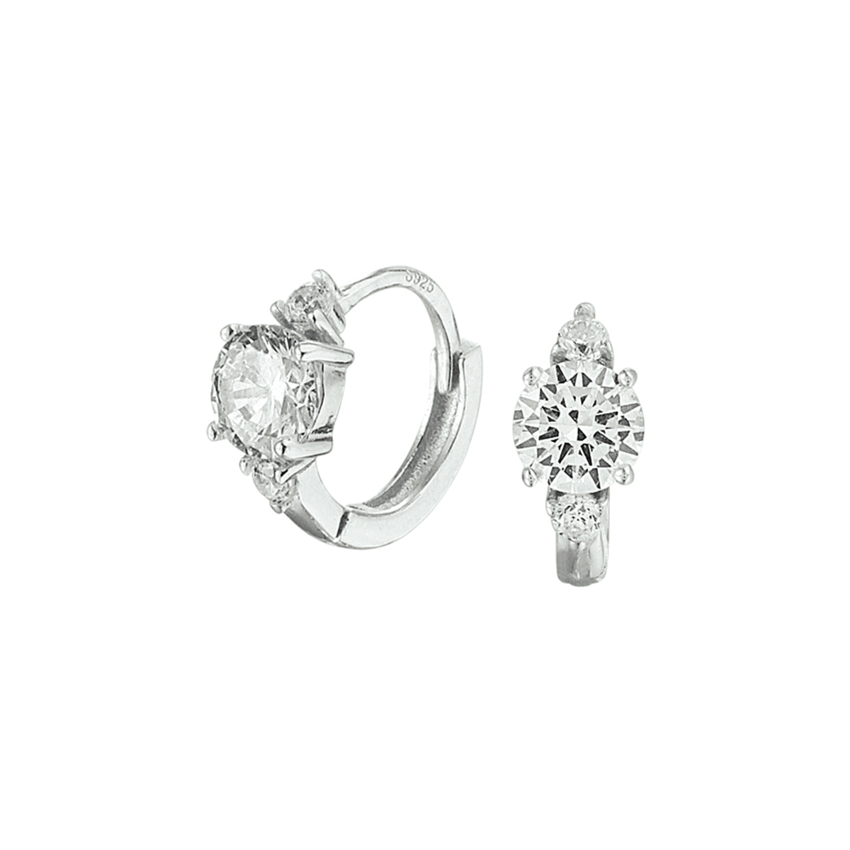 Zilveren klapoorringen uitgevoerd met 3 schitterende zirkonia stenen. Deze klapoorringen sprankelen je tegemoet en geven je look direct een chique uitstraling. Tip: Leuk om kado te geven! Zie je ze al stralen?