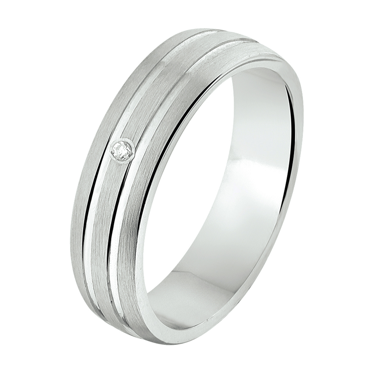Gerhodineerd zilveren relatiering met diamant. De ring heeft een breedte van 5mm.