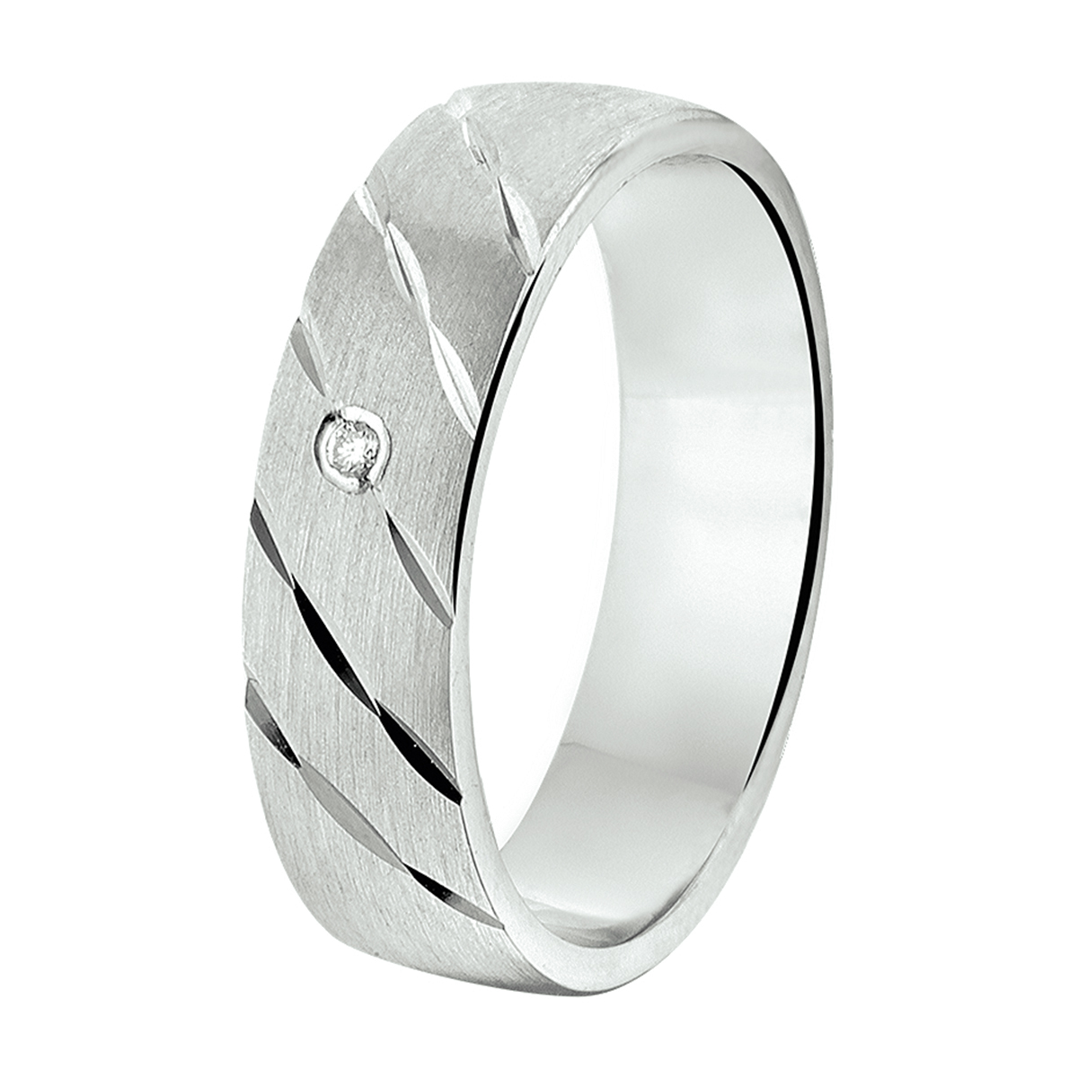 Gerhodineerd zilveren relatiering met diamant. De ring heeft een breedte van 5mm.