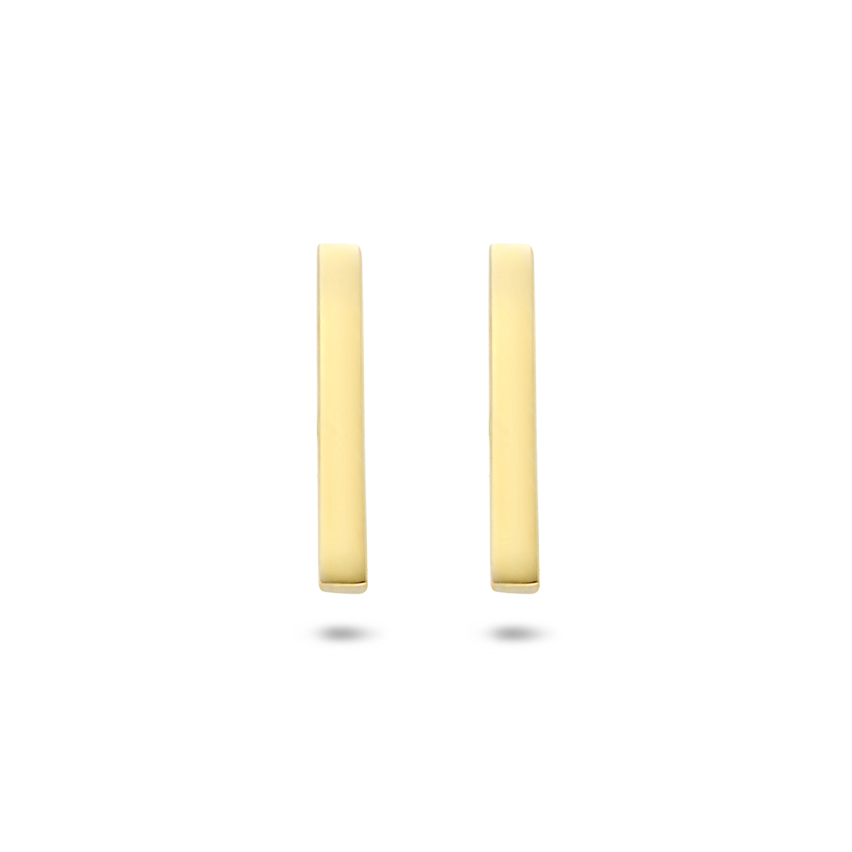 Trendy geelgouden oorknoppen in de vorm van een balkje. De oorknoppen hebben een afmeting van 8.5 x 1.5mm. Tip: Combineer de oorknoppen met bijpassende sieraden uit onze collectie en maak zo een trendy set!
Doelgroep: dames
Breedte: 1.5 mm
Hoogte: 8.5 mm