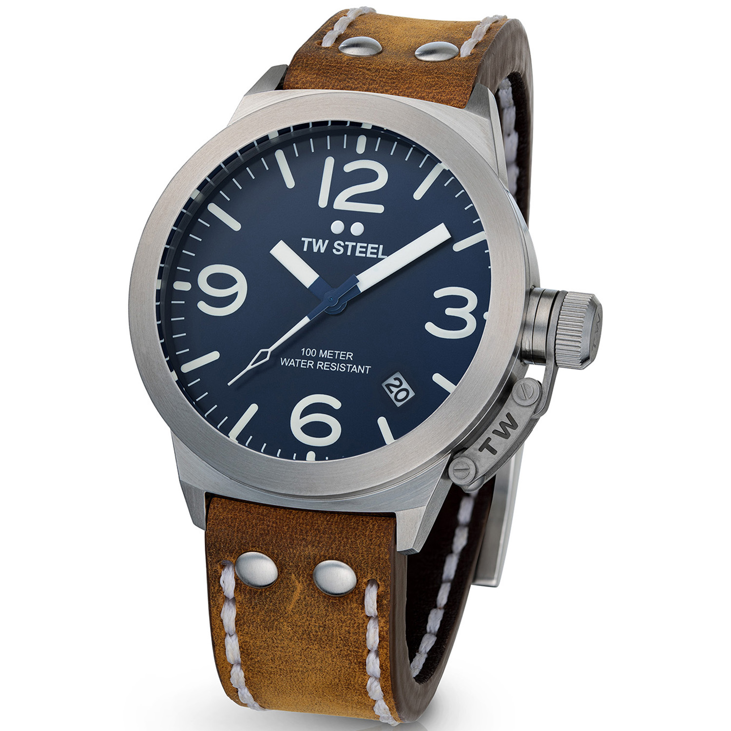 De originele TW Steel, verbeterd. De CS102 is voorzien van een blauwe wijzerplaat, een bruine Italiaans leren strap en 2 jaar wereldwijde garantie.
