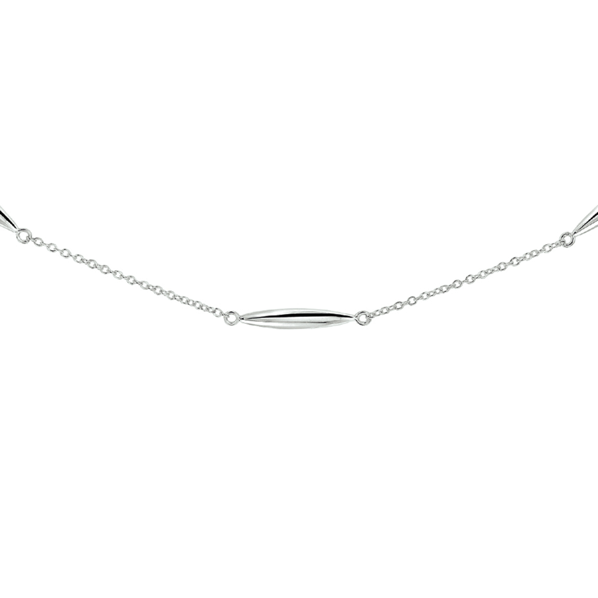 Beschrijving: Trendy zilveren armband met een lengte van 41cm met een extensie van 4cm en een schakelbreedte van 3.0mm. Deze armband is uitgevoerd met een stevige karabijn sluiting. Tip: Het collier is perfect te combineren met bijpassende sieraden uit onze collectie en met sieraden uit je eigen stash! 
Verpakt per: 1
Doelgroep: dames
Breedte: 3 mm
Kortste lengte: 41 mm
Langste lengte: 45 mm