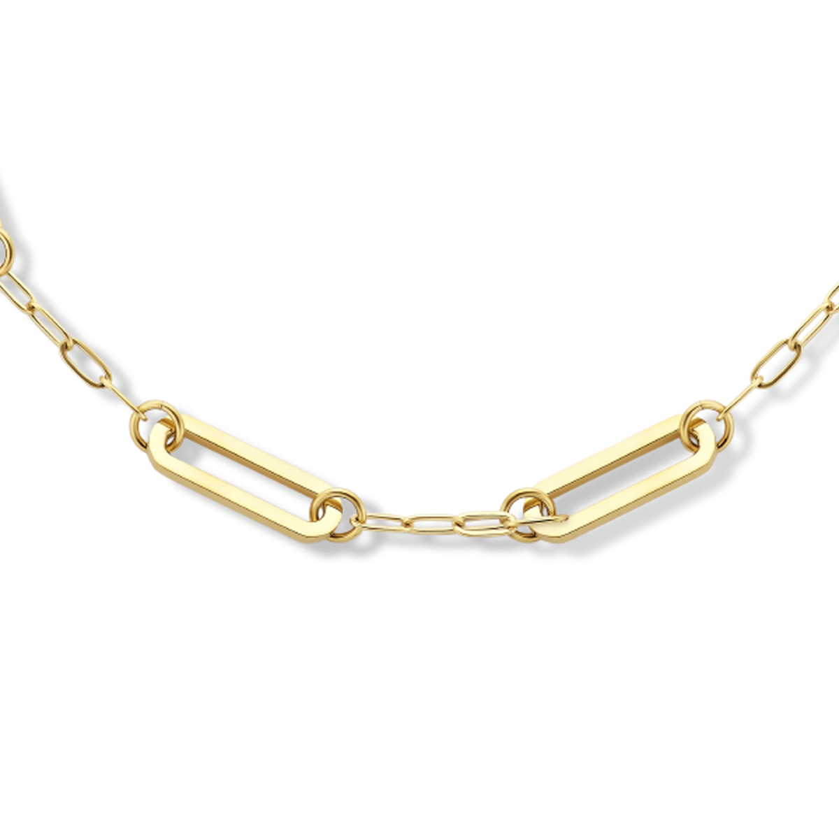 Stalen paperclip collier met een goudkleurige ion plating en schakelbreedtes van 3.5 en 8mm. Het collier heeft een draaglengte van 42cm met een extensie van 3cm en karabijn sluiting.