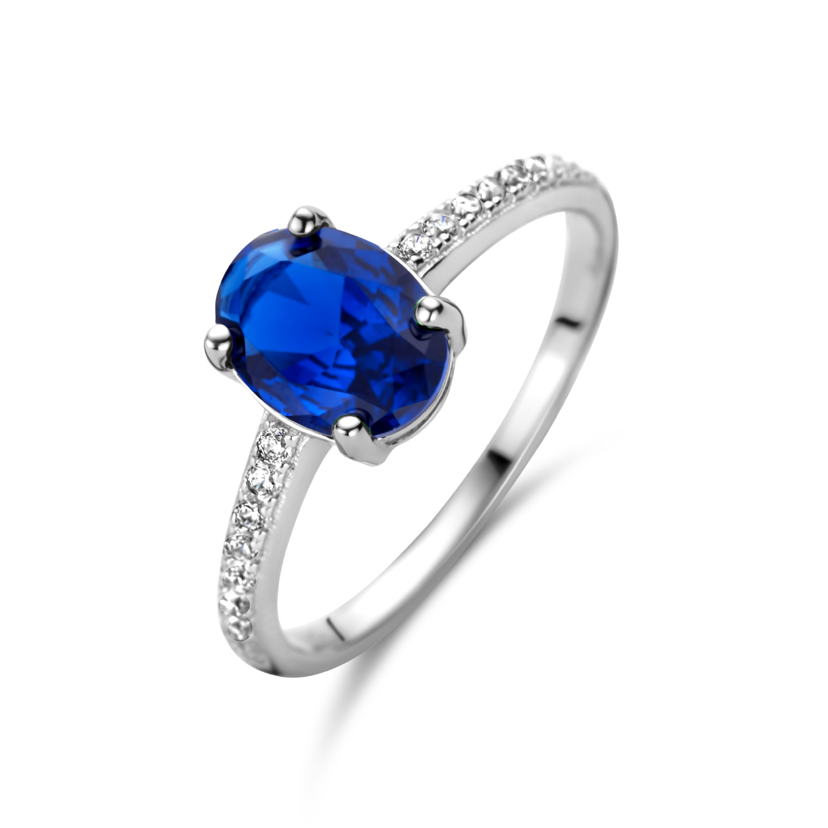 Gerhodineerd 925 zilveren ring uitgevoerd met zirkonia.