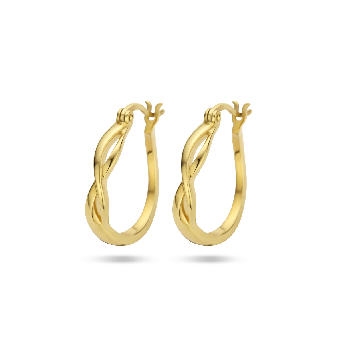 Deze zilveren gold plated oorringen zijn vervaardigd van zilver met een glanzende afwerking. De oorringen hebben een breedte van 3,5 mm en een diameter van 20 mm. Perfect te combineren met casual of formele outfits voor een elegante uitstraling.