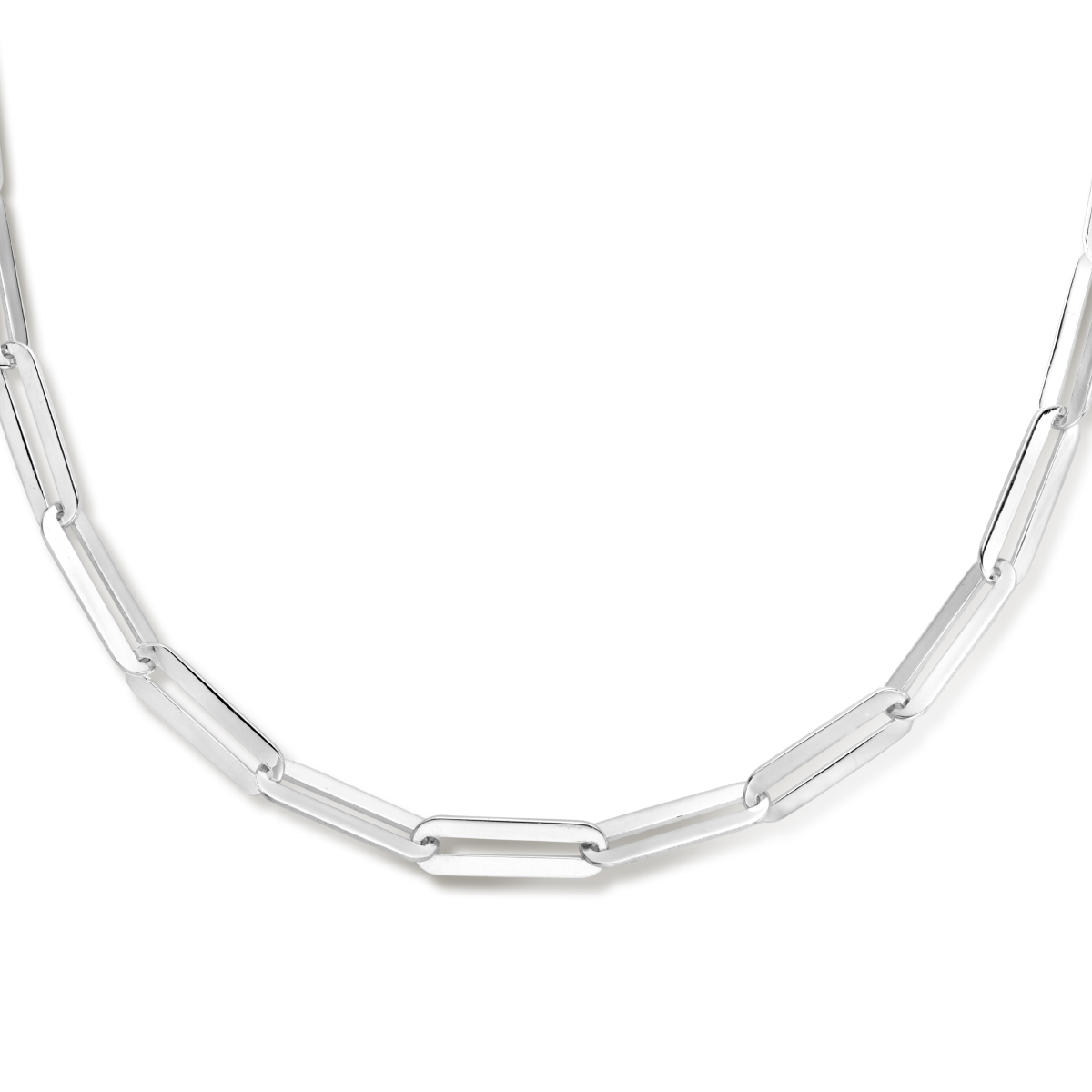Gerhodineerd 925 zilveren paperclip collier met een schakelbreedte van 5.0mm. Het collier heeft een draaglengte van 42cm en een extensie van 4cm. Uitgevoerd met een karabijn sluiting.