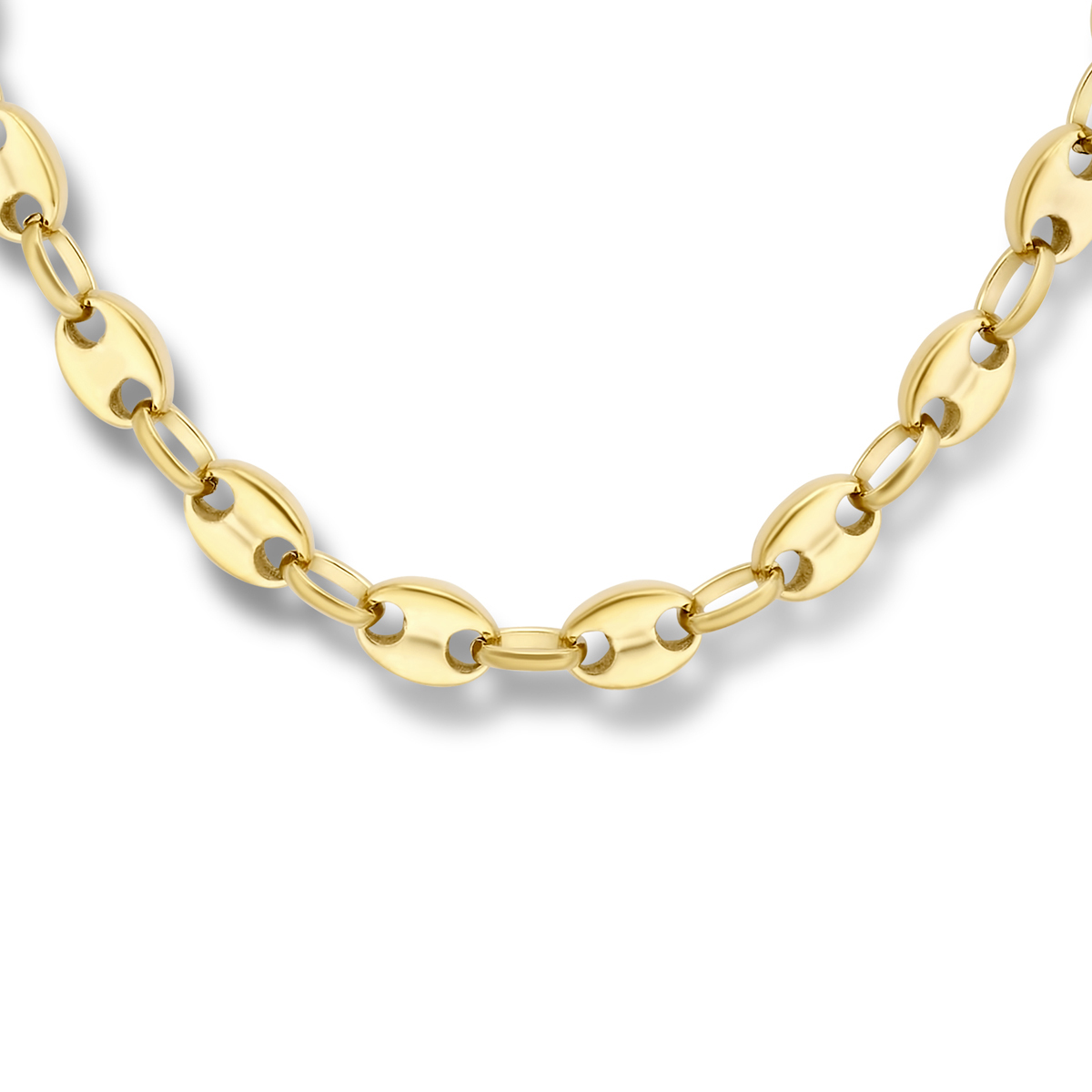 Stalen collier met goudkleurige ion plating en is uitgevoerd met karabijnsluiting. Het collier heeft een schakelbreedte van 5.8mm en een draaglengte van 42cm met een extensie van 3cm. Geen garantie op de plating.