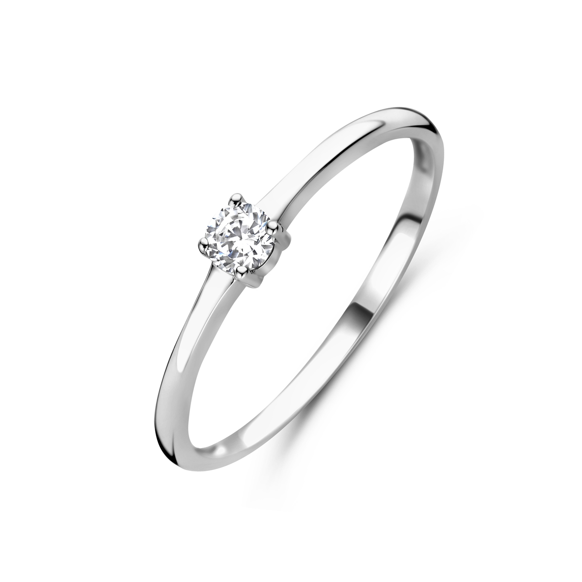 Gerhodineerd 925 zilveren ringuitgevoerd met een schitterende zirkonia. De ring heeft een breedte van 3mm.