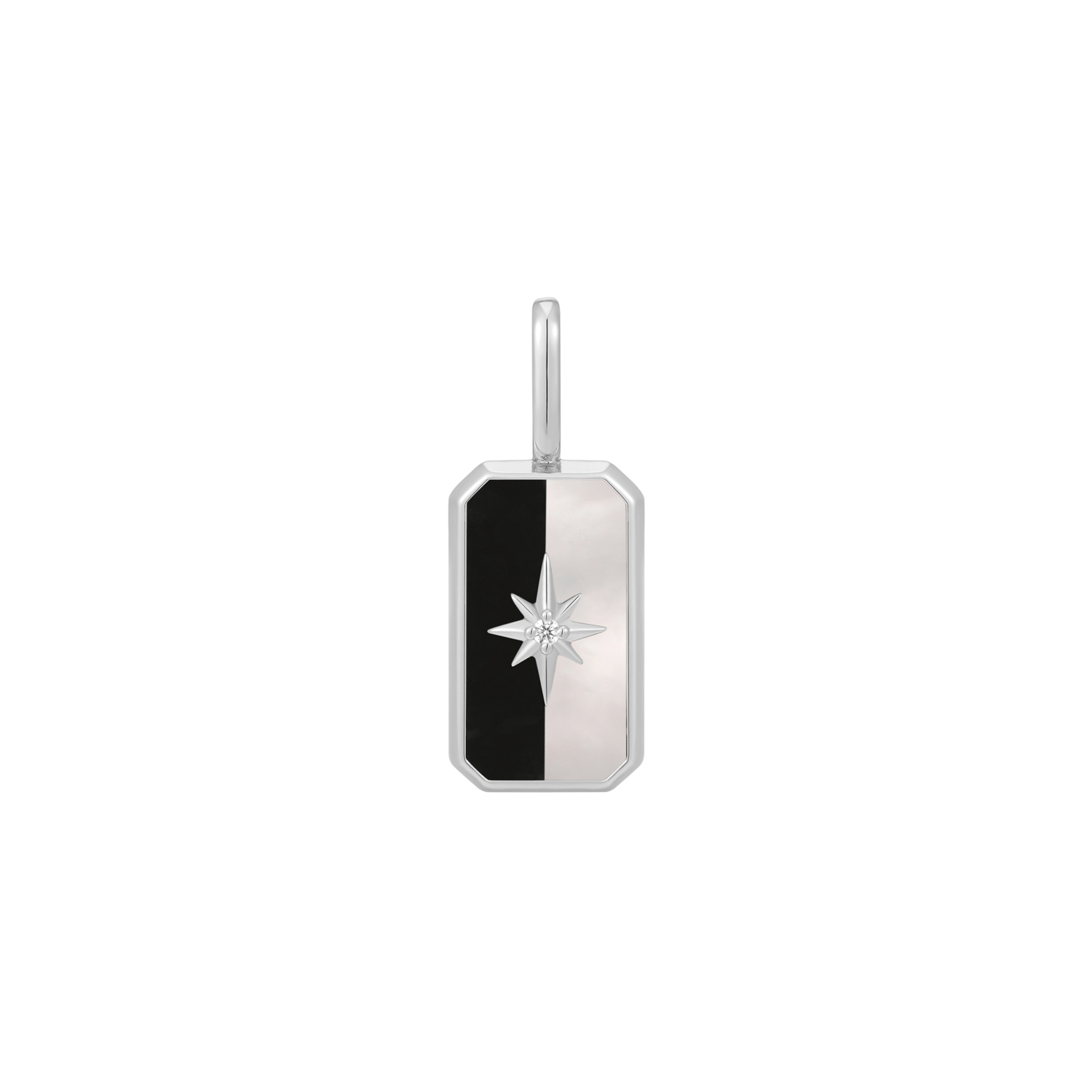 Productbeschrijving 
Geef je ketting een upgrade met deze prachtige bedel. De bedel is gemaakt van 925 sterling zilver met rhodium plating. Het ontwerp is opgesplitst tussen zwarte agaat en parelmoer stenen, compleet met een enkele zirkonia steen in de ster. Bevestig je bedel eenvoudig aan een kettng, armband of connector.

Het Merk
GeÃ¯nspireerd door de laatste fashion trends is Ania Haie het toonaangevende sieradenmerk voor hoogkwalitatieve maar ook betaalbare zilveren sieraden, zonder op de kwaliteit in te leveren. Iedere collectie is gebaseerd op de laatste catwalktrends, waardoor Ania Haie snel tot hÃ©t sieradenmerk voor stijlbewuste consumenten is verkozen. Elk sieraad wordt ontworpen om te combineren met andere sieraden waardoor je je eigen look kunt creÃ«ren. Maar ook zijn Ania Haie sieraden opvallend genoeg om op zichzelf te dragen.

How It All Started
Met een passie voor kwalitatieve sieraden met stijl Ã©n het besef dat de mode bewuste vrouw niet wil inleveren op kwaliteit is Ania Haie geboren. De Ania Haie oprichters zagen later dat de moderne vrouw van vandaag graag sieraden combineert en layered om haar individualiteit te omarmen, de kans werd aangegrepen en de droom werd werkelijkheid.

Volg ons ook op social media
Wil jij op de hoogte blijven van nieuwe collecties, toffe combinaties en de laatste sieraden trends? Hou ons dan ook in de gaten op social media. Daarnaast inspireren wij jou dagelijks met verschillende looks en mix & match combinaties! Deel gerust jouw eigen unieke Ania Haie look door de hashtag #aniahaiexme te gebruiken. Wie weet wordt jouw look gerepost op Ã©Ã©n van onze kanalen!
Je kunt ons volgen op Facebook en Instagram.