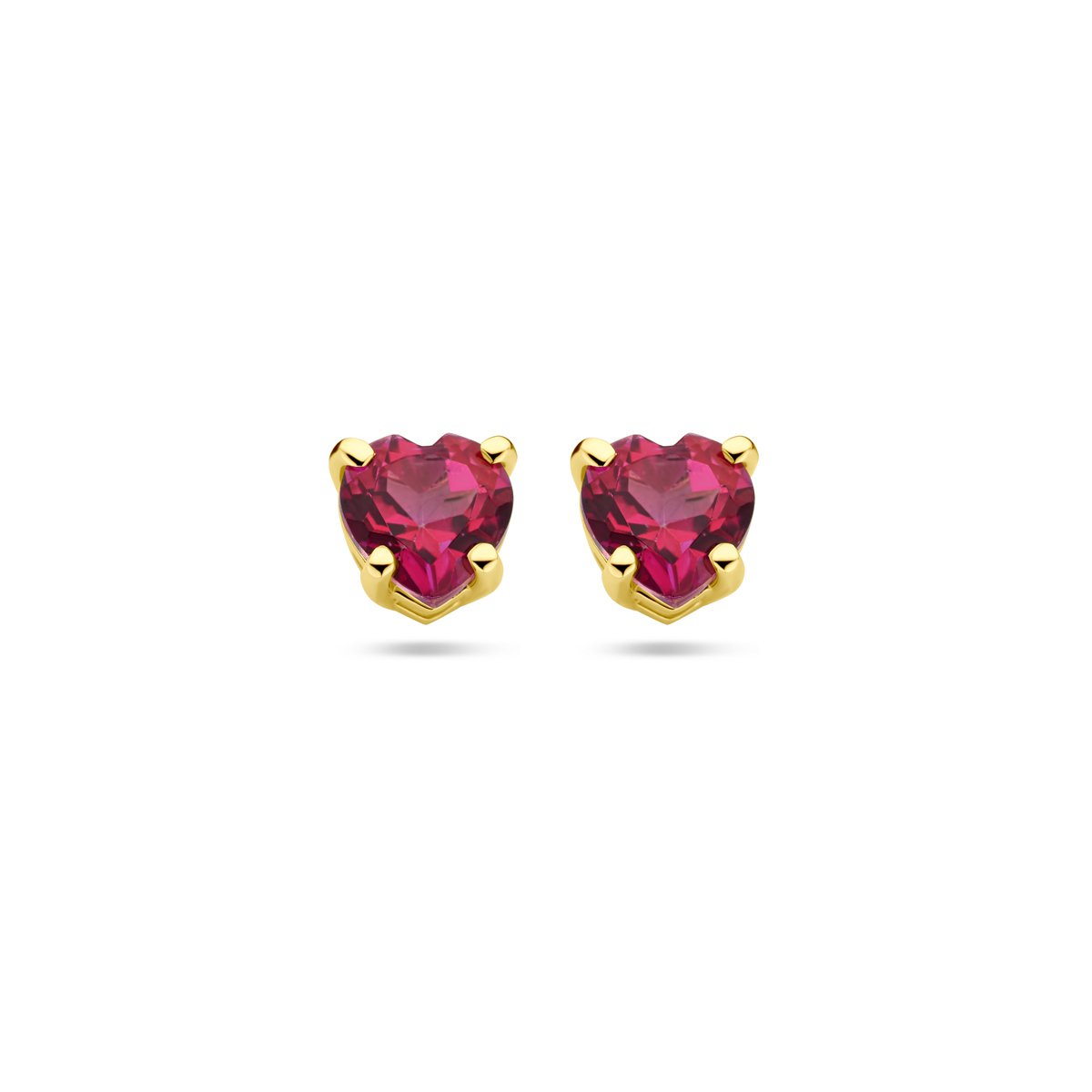 14k Geelgouden oorknoppen uitgevoerd met roze topaas hart. De oorknoppen hebben een afmeting van 6x6.5mm.