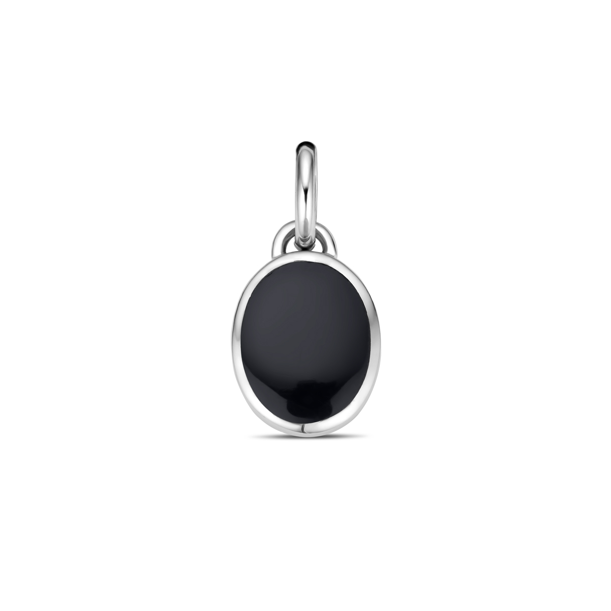 Gerhodineerd 925 zilveren hanger uitgevoerd met onyx. De hanger heeft een totale hoogte van 20mm en een breedte van 10mm.