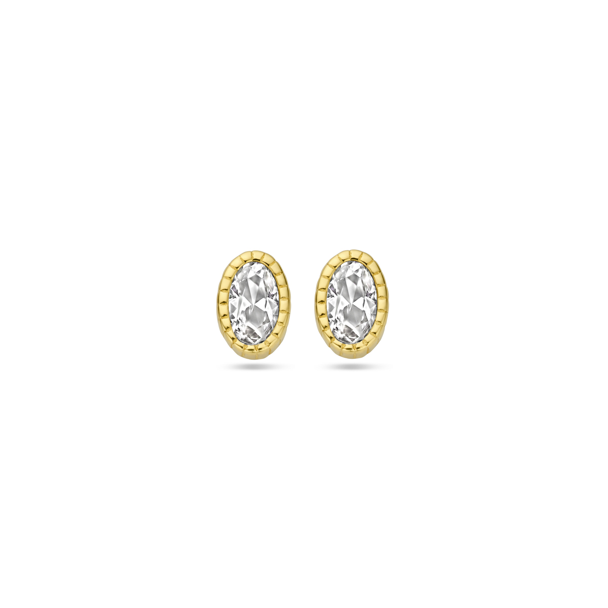 14k oorknoppen uitgevoerd met zirkonia. De oorknoppen hebben een afmeting van 6x4.5mm.