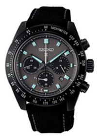 Dit is een herenhorloge van het merk Seiko. Het is een chronograaf horloge gemaakt van hardcoated staal. De diameter van de kast is 41.4 mm en de kast is 13 mm dik.
De verdere specificaties van het horloge zijn als volgt:
Kastvorm: rond
Kastkleur: zwart
Kastmateriaal: hardcoated staal
Bandbreedte: 17.5 mm
Bandlengte: 271.4 mm
Sluiting: vouwsluiting met drukker
Wijzerplaatkleur: grijs
Glassoort: saffier glas
Waterdichtheid: 10 ATM
Techniek: solar