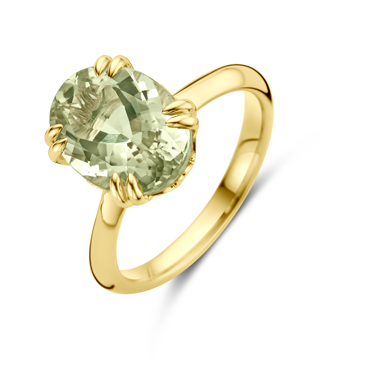14k Geelgouden ring uitgevoerd met groen amethist. De ring heeft een afmeting van 12x9mm.