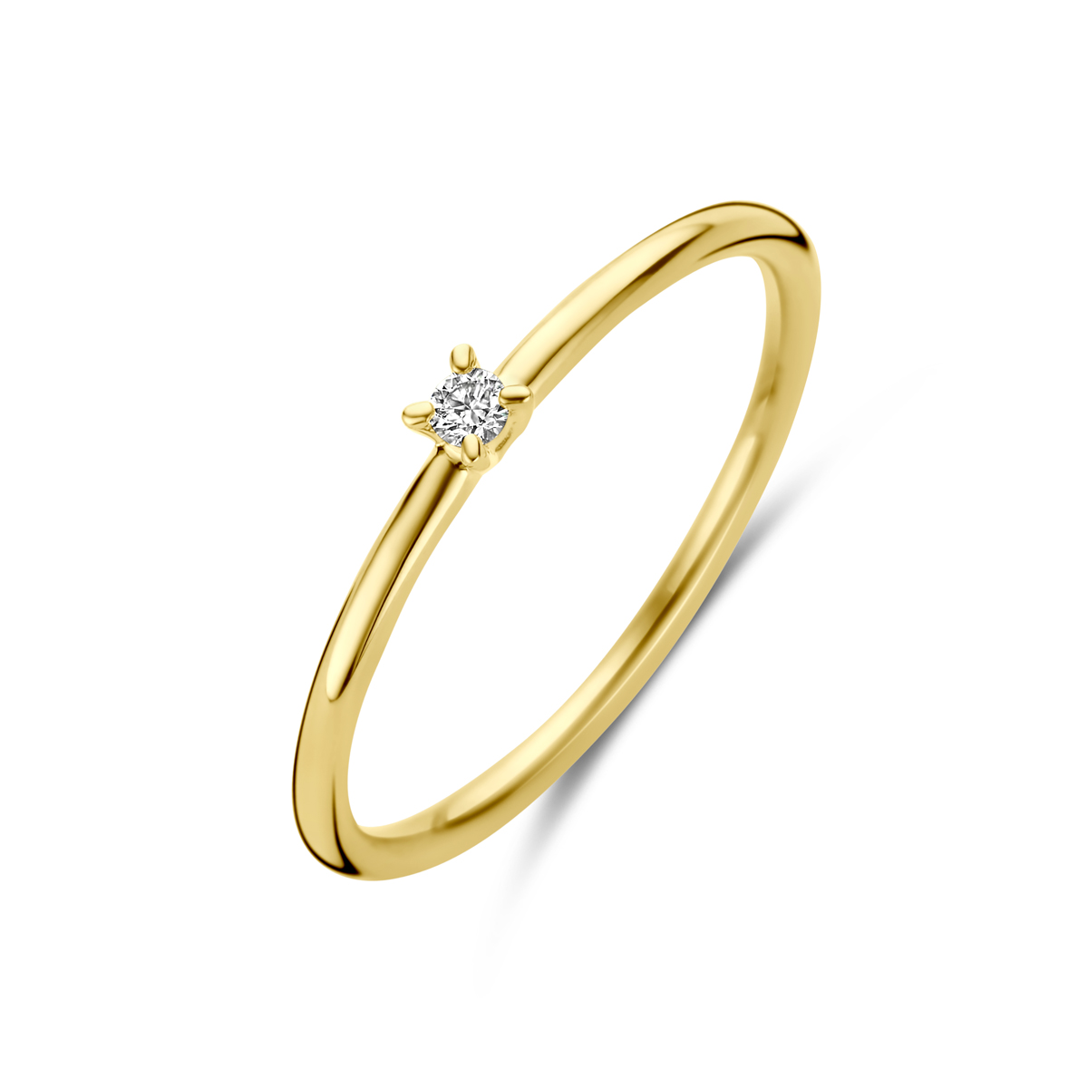 14k Geelgouden ring uitgevoerd met diamant. De ring heeft een breedte van 2,2mm. Het totale diamantgewicht is 0.03ct.
