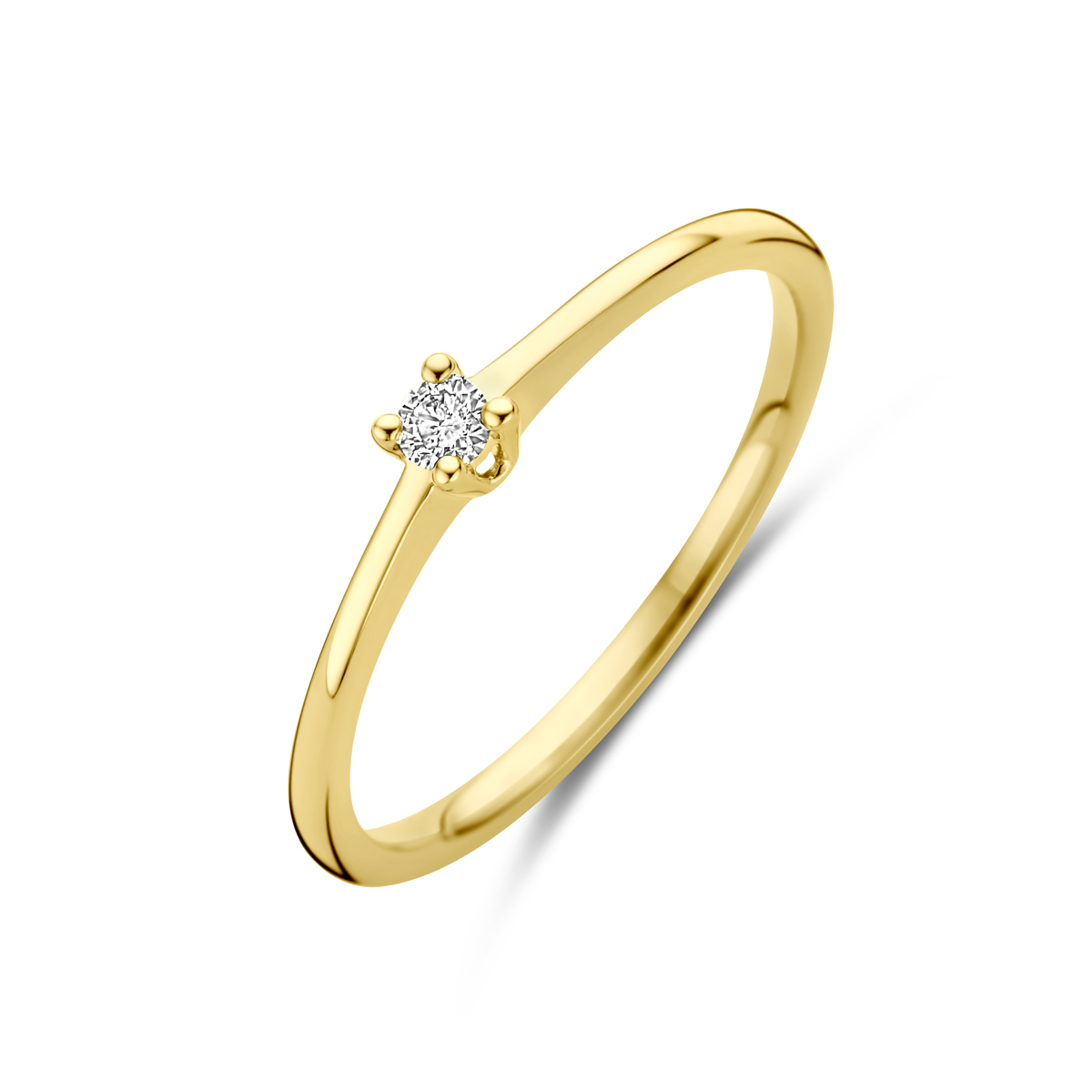 14k Geelgouden ring uitgevoerd met diamant. De ring heeft een breedte van 2.5mm. Het totale diamantgewicht is 0.05ct.