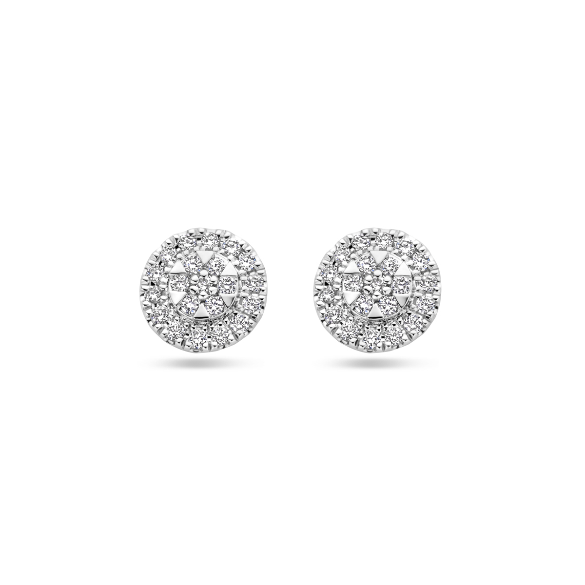 14k Witgouden oorknoppen uitgevoerd met diamant. De oorknoppen hebben een diameter van 7mm. De totale diamantgewicht is 0.2ct.
