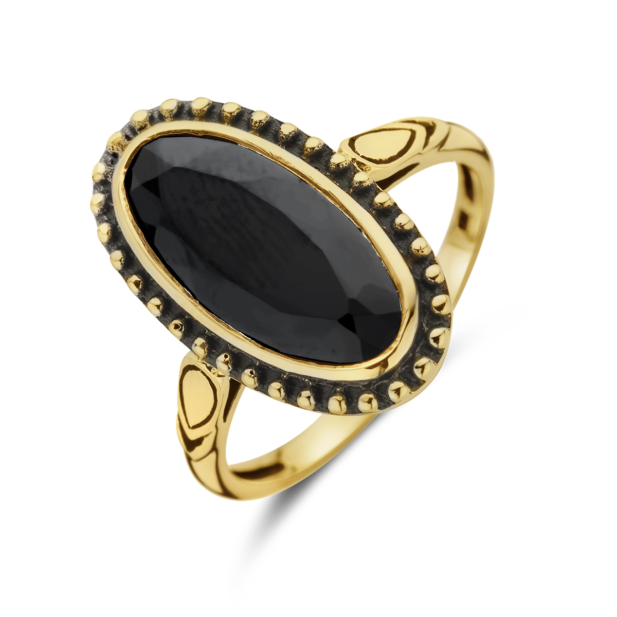 14k Geelgouden ring uitgevoerd met onyx. De ring heeft een breedte van 18mm.