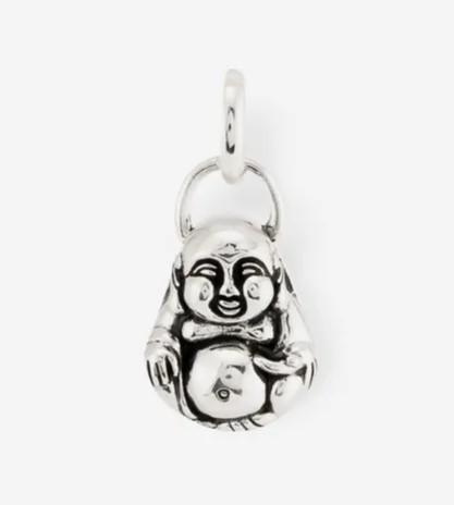 De Buddha XS-hanger bevat het geluk en de vreugde van de Boeddha. De gerecycled zilveren handgemaakte hanger kan perfect worden gecombineerd met andere Buddha to Buddha sieraden. Je koopt onze sieraden niet, maar je geeft ze cadeau. Aan wie geef jij dit sieraad? Jezelf, of iemand in het bijzonder?
