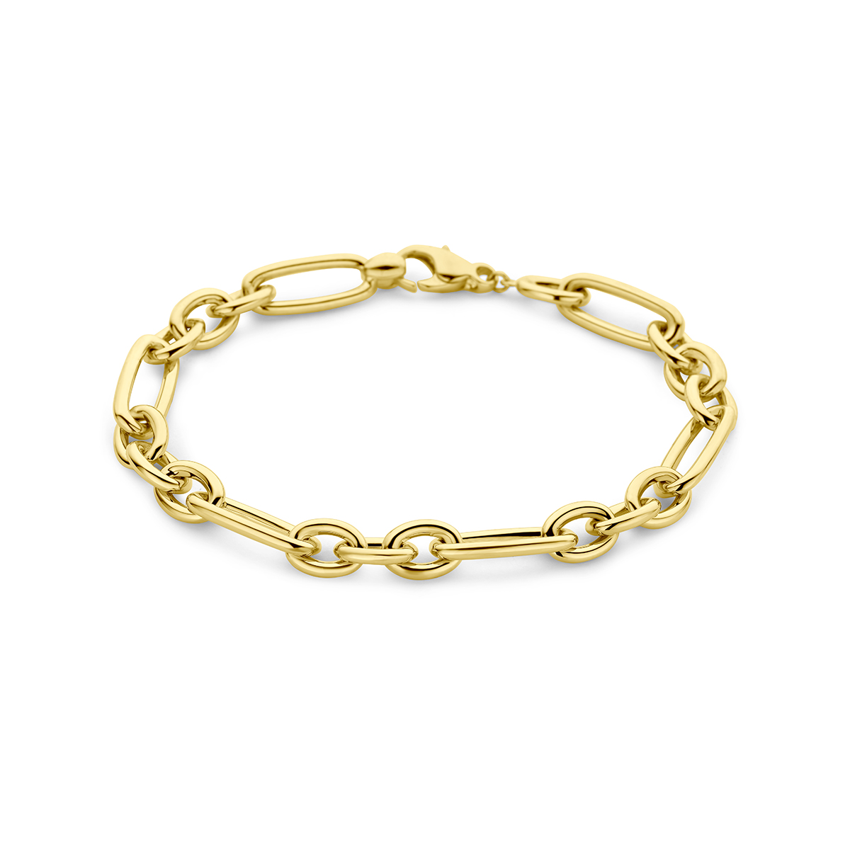 14k Geelgouden armband met een schakelbreedte van 7.5mm. De armband heeft een draaglengte van 19cm. Uitgevoerd met een karabijn sluiting.