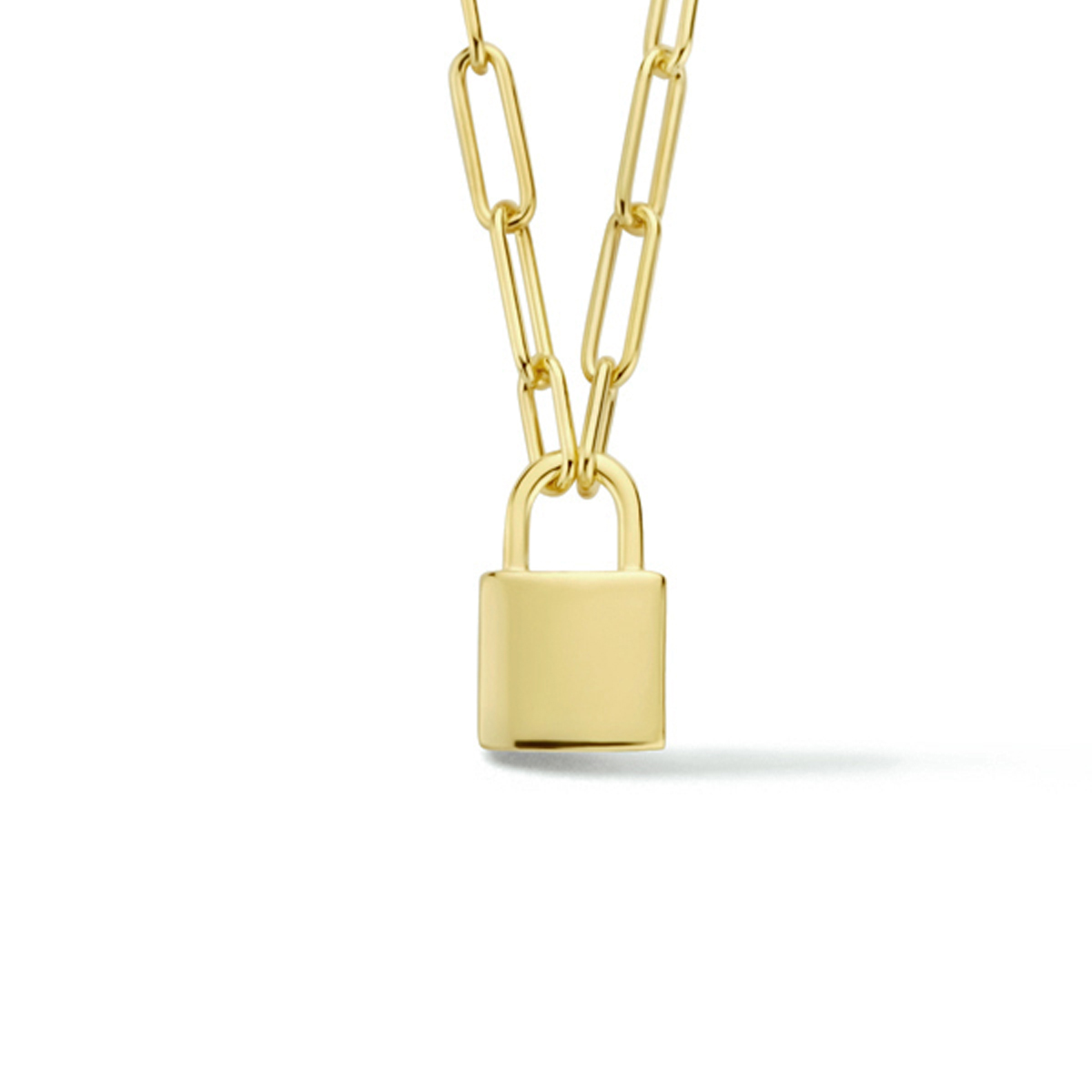 Geelgoud op 925 zilveren anker collier uitgevoerd met een hanger in de vorm van een slotje. Geen garantie op plating.