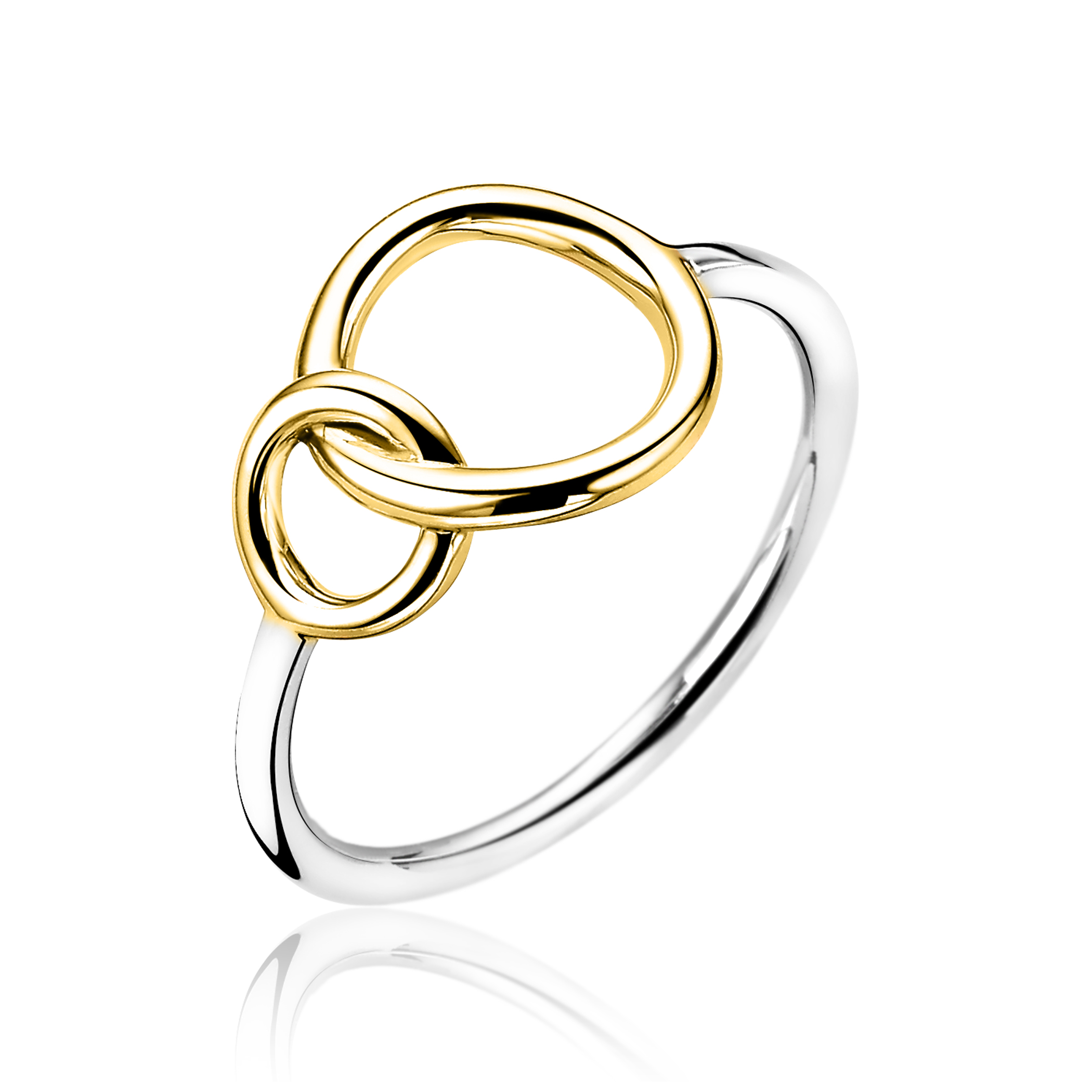 ZINZI zilveren ring, waarbij twee ronde vormen in geel verguld met elkaar verweven zijn. De ring is vervaardigd van eerste gehalte zilver (925) en voorzien van een extra geelgoudkleurige laag op de bovenkant van de ring
