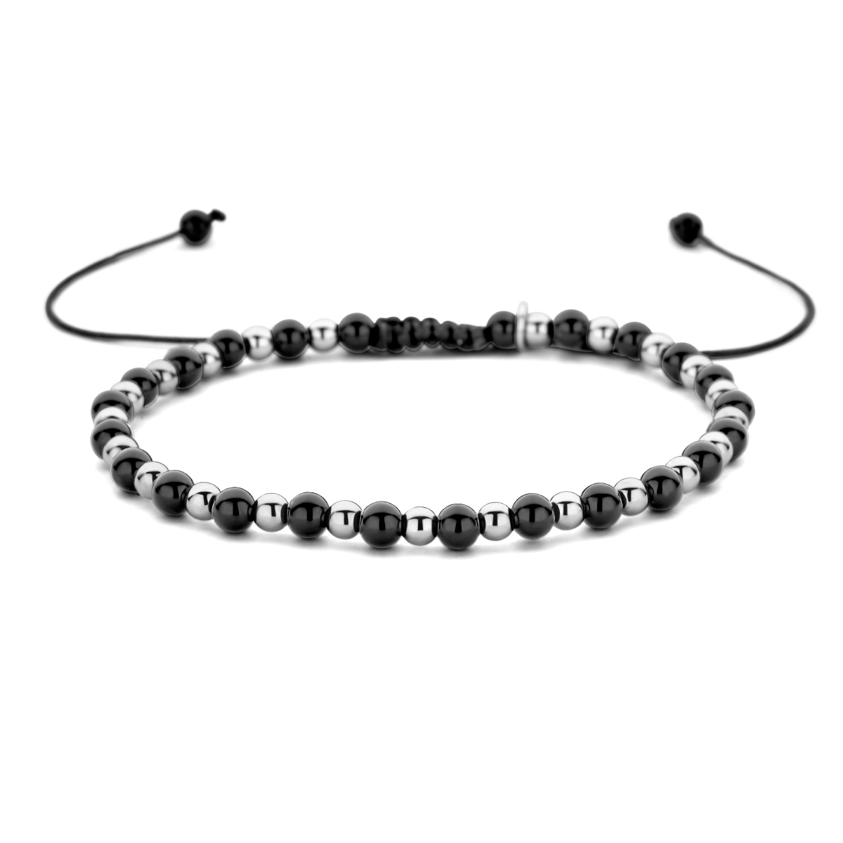 Gerhodineerd 925 zilveren armband met bolletjes van 3.5mm en onyx stenen van 4mm. De armband heeft een draaglengtes tussen de 16 en 26cm.