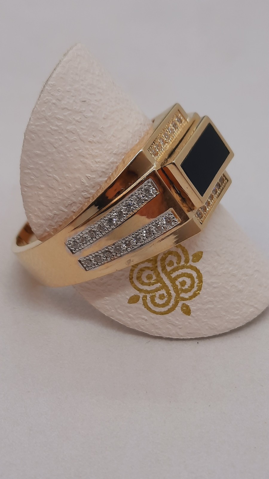 gouden ring 14k
maat 66
