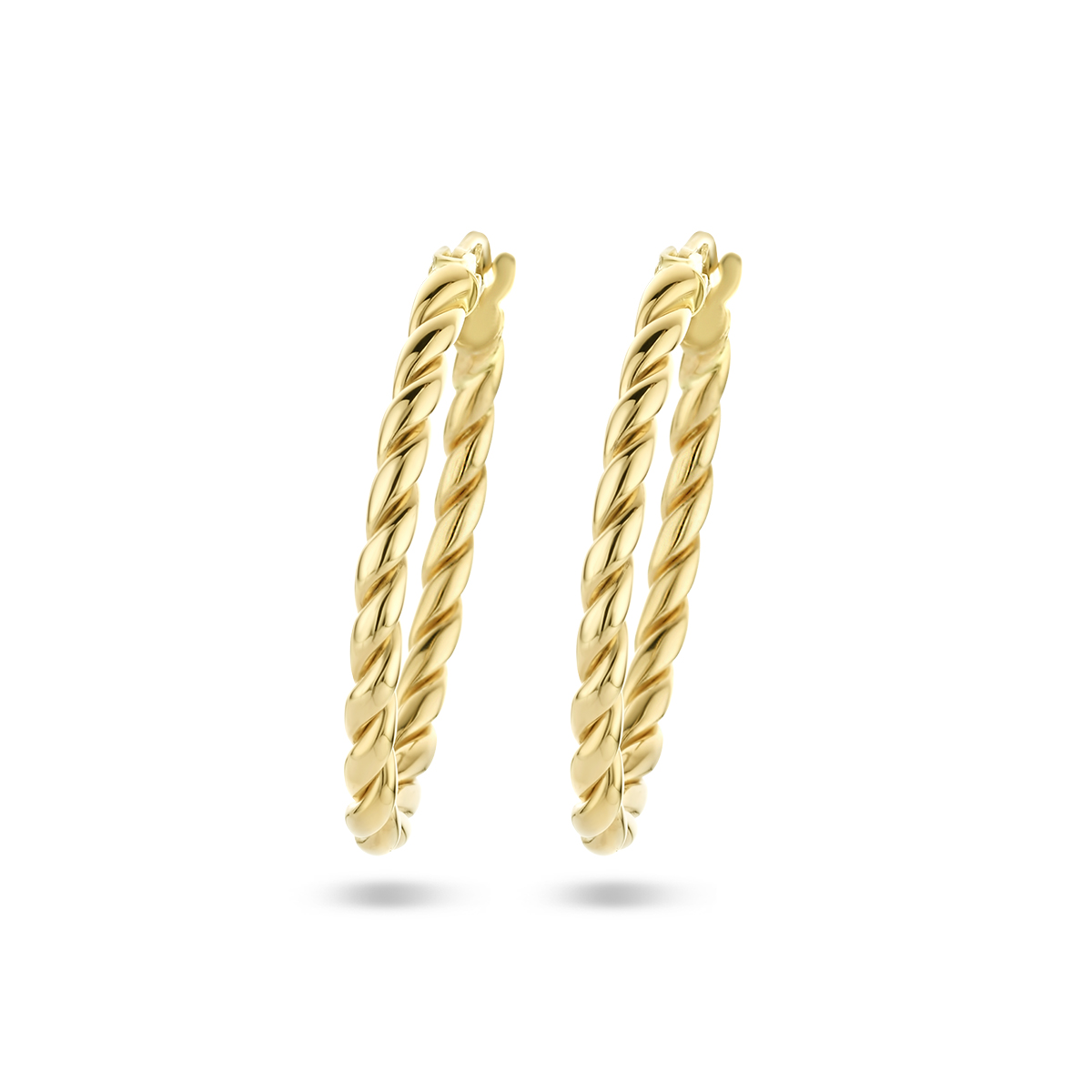 14k Geelgouden oorringen met een afmeting van 24x2mm.