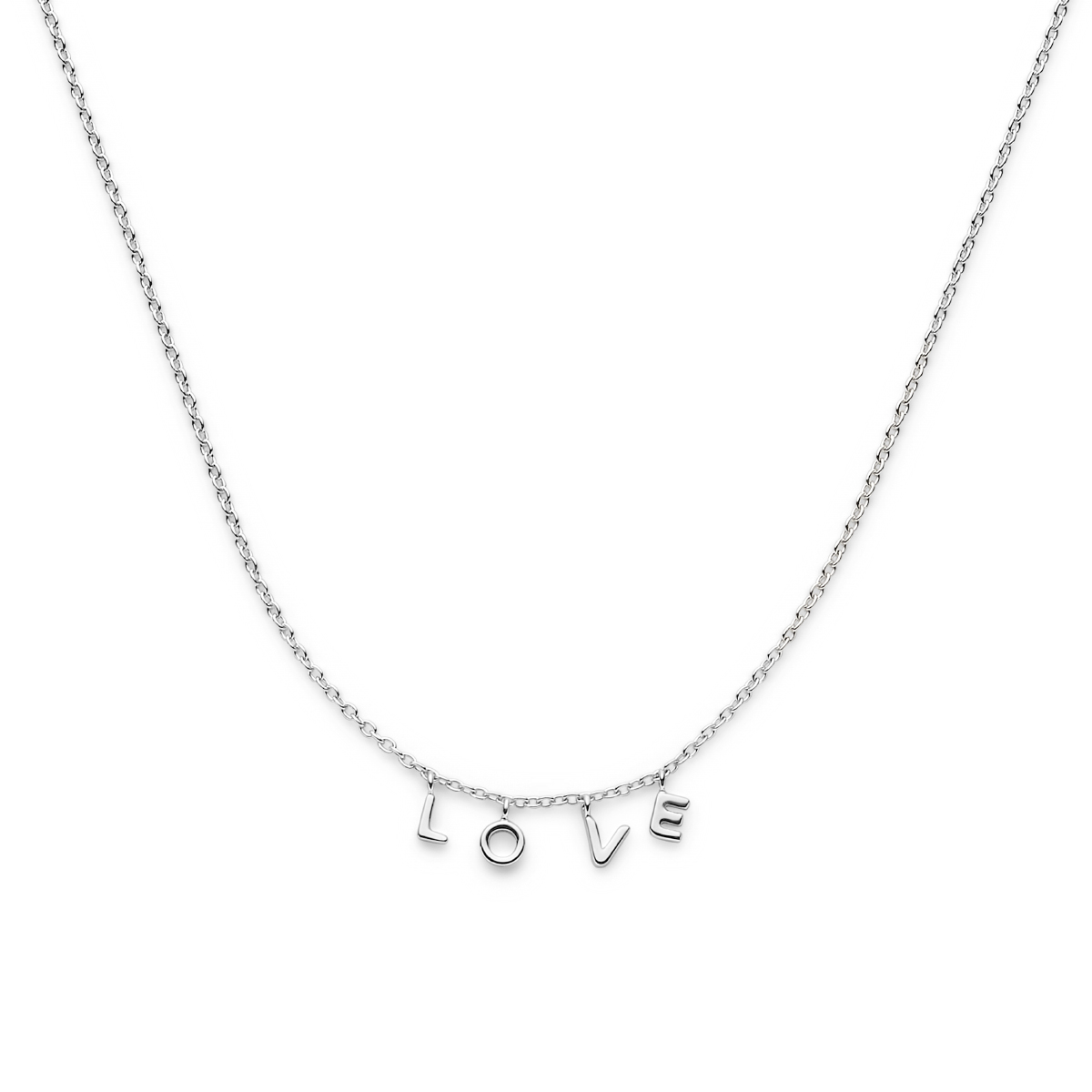Gerhodineerd 925 zilveren collier uitgevoerd met de tekst love. Het collier heeft een draaglengte 41cm en een extensie van 4cm. De schakelbreedte is 1.6mm.