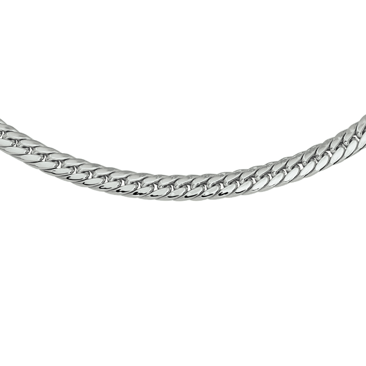 Beschrijving: Stijlvol gerhodineerd zilveren collier met een gourmet schakel. Het collier heeft een schakelbreedte van 6mm en een draaglengte van 45cm. Uitgevoerd met een stevige karabijn sluiting. Info: Gerhodineerd zilver is door de rhodiumlaag beter bestand tegen verkleuren en krassen.