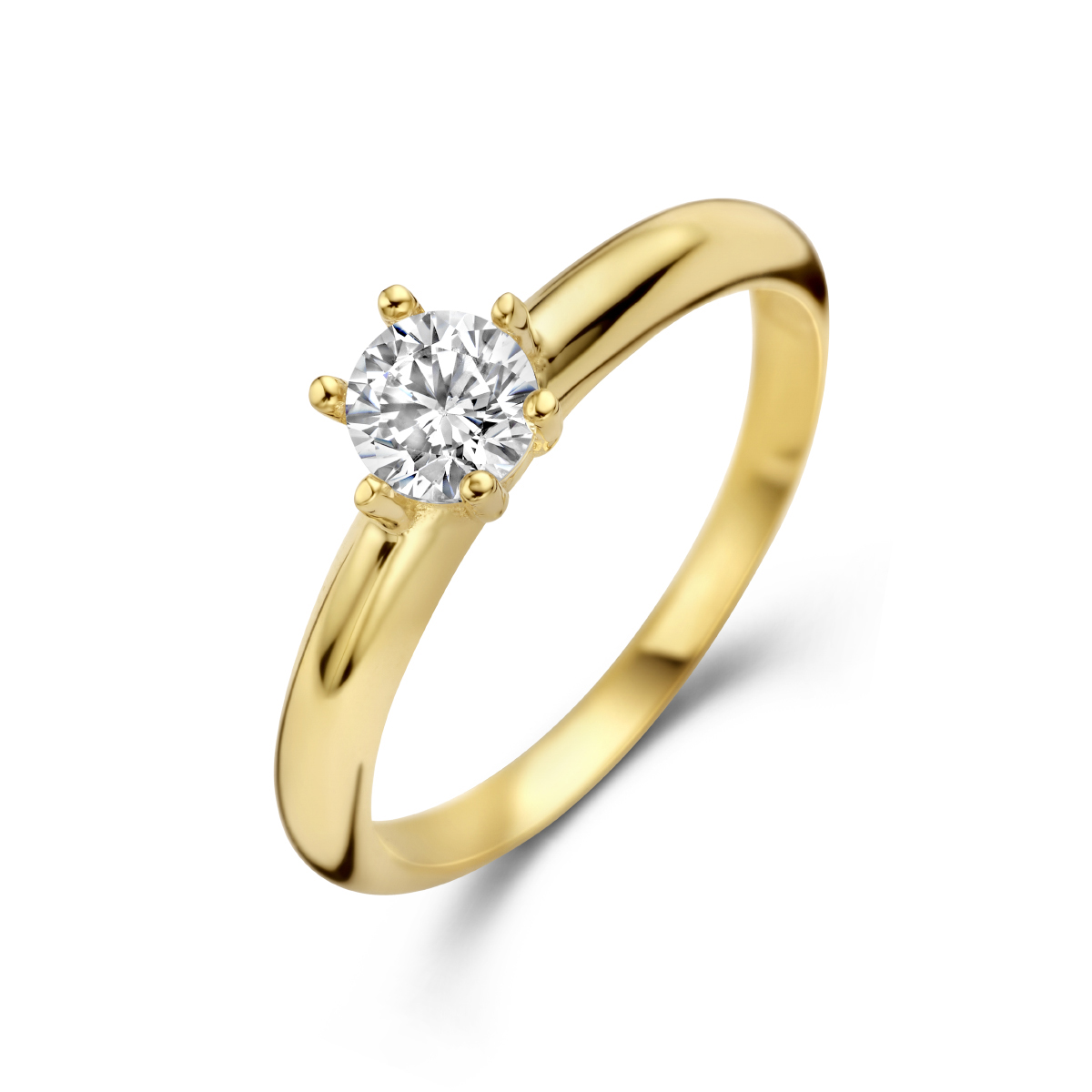 14k Geelgouden ring uitgevoerd met zirkonia. De ring heeft een breedte van 5.5mm.